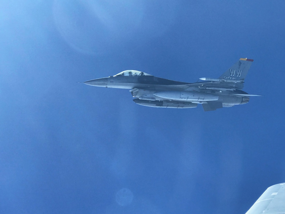 14th Fighter Squadron keeps refueling in the 5th Air Force family