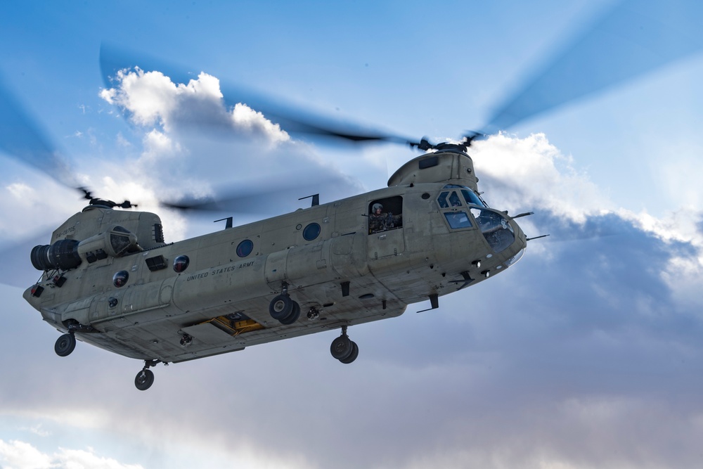 83rd ERQS Guardian Angels conduct Training mission with U.S. Army Task Force Brawler CH-47's