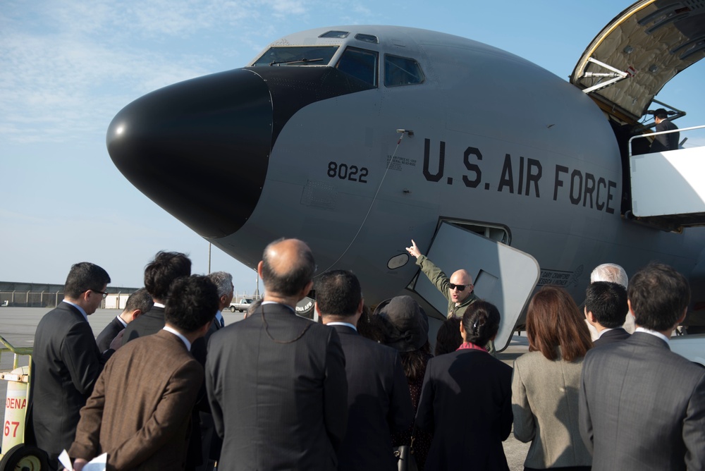 Touring with JAAGA: 18th Wing hosts the Japan-American Air Force Goodwill Association