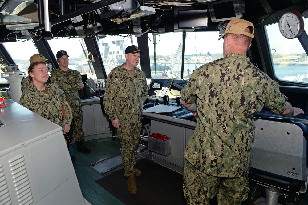 VADM McCollum Visits Florida Reserve Units VADM McCollum Visits Florida Reserve Units