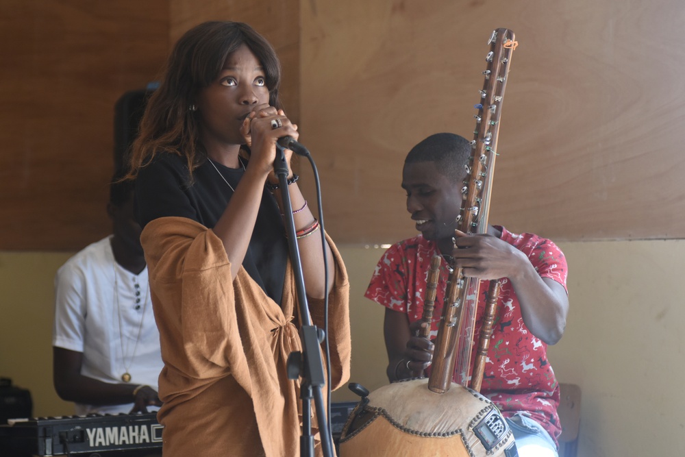 USAFE Band rocks out with Senegalese music students