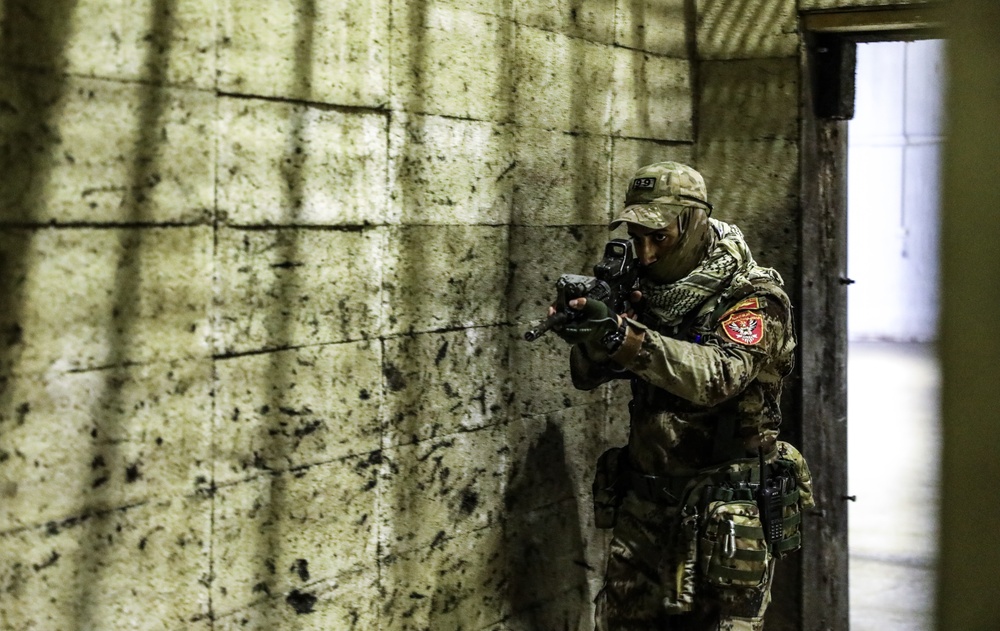 Iraqi Counter Terrorist Forces CQB