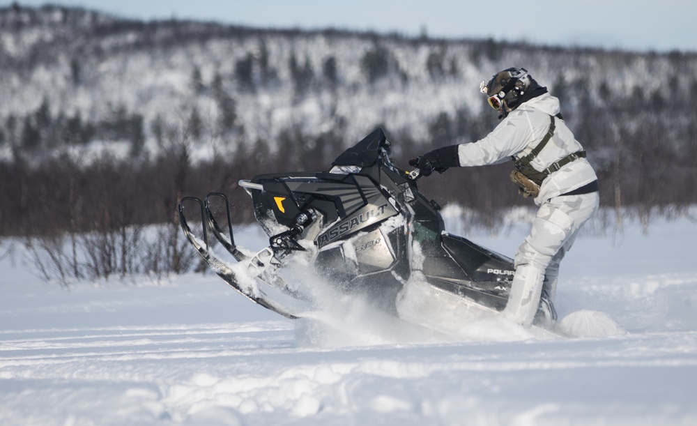 U.S. SOF conduct winter warfare training in Sweden