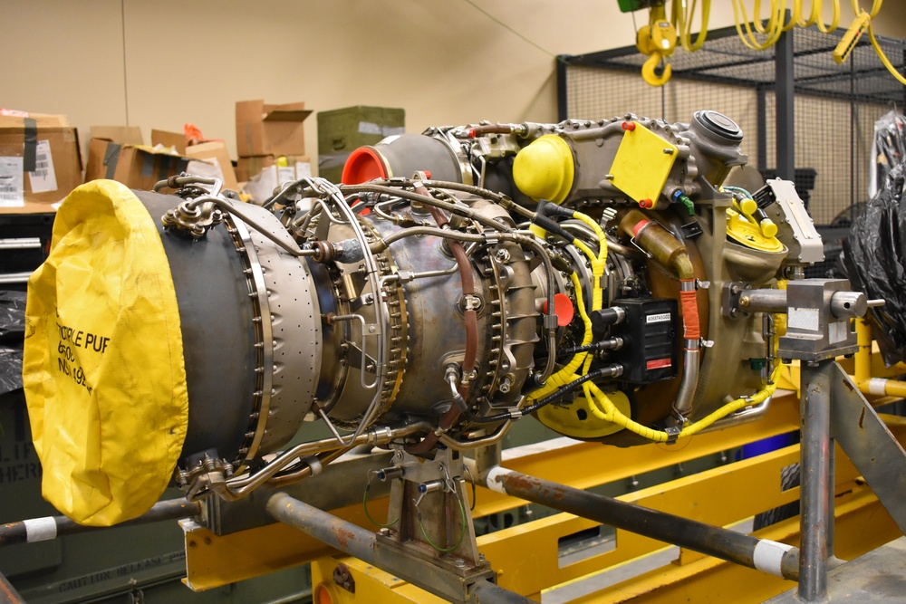 DVIDS Images 1501st conducts critical Apache inspection [Image 6 of 8]