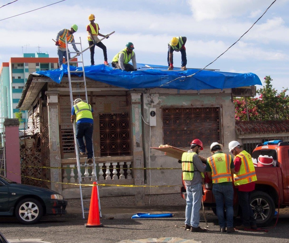 Corps installs blue roofs in Puerto Rico