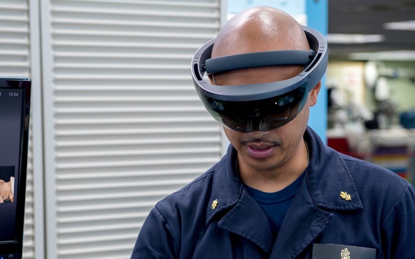 Sailors test augmented reality goggles aboard USNS Mercy
