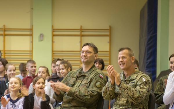 Naval Support Facility Redzikowo Hosts Polish Army