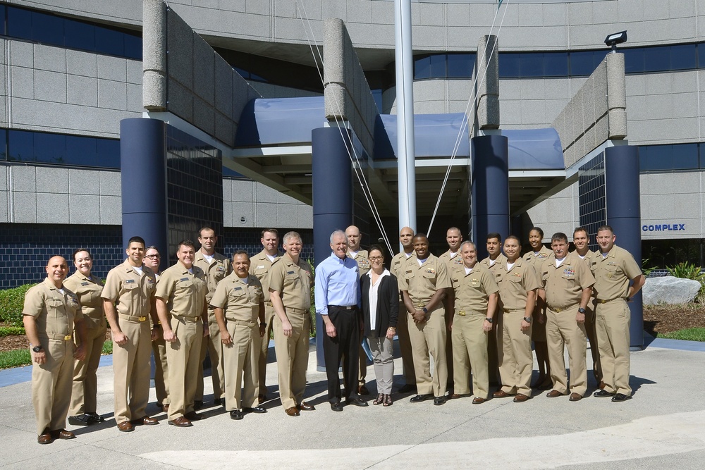 SECNAV visits NAWCTSD