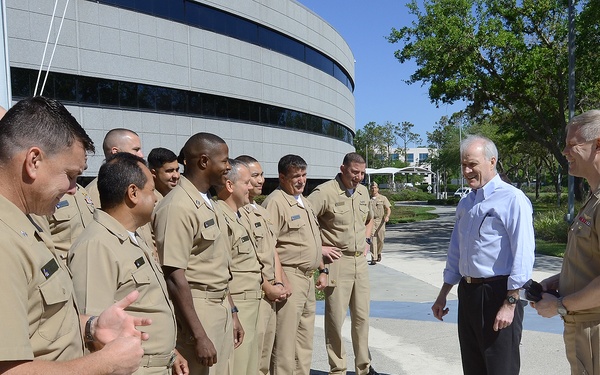 SECNAV visits NAWCTSD