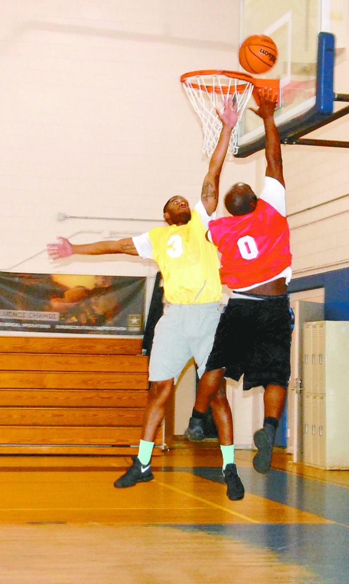 115th CSH slips past DES to claim Fort Polk Intramural basketball championship