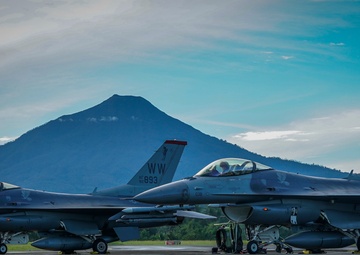 U.S., Indonesian air forces conclude exercise Cope West 2018