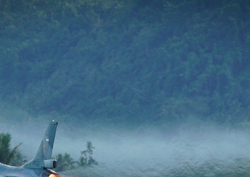 U.S., Indonesian air forces conclude exercise Cope West 2018