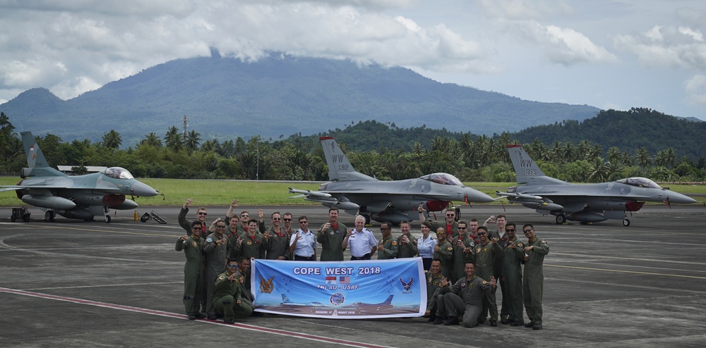 U.S., Indonesian air forces conclude exercise Cope West 2018