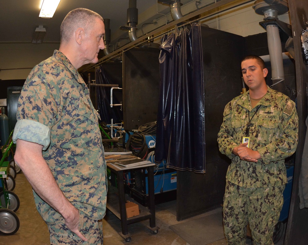 Maj. Gen. Coffman Tours NAVSCIATTS