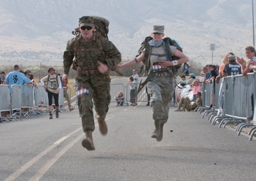 Military branches face off in final stretch of 2018 Bataan Memorial Death March