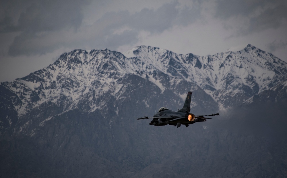 83rd ERQS Guardian Angels High Altitude Low Opening Jump