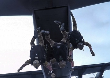 83rd ERQS Guardian Angels High Altitude Low Opening Jump