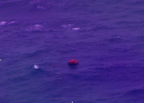 8 safe after fishing vessel sinks north of Hawaii