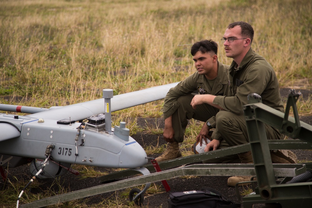 VMU-3 flys RQ-7B Shadow to qualify UAV maintainers