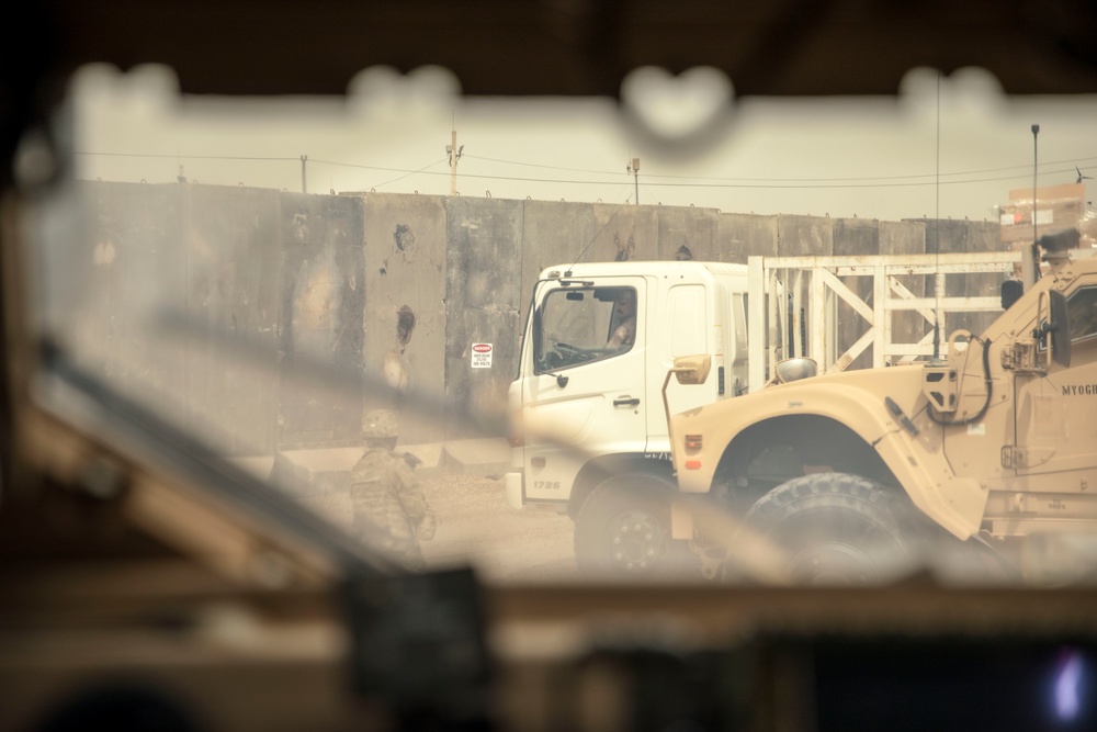 Iraqi border guard radio transfer