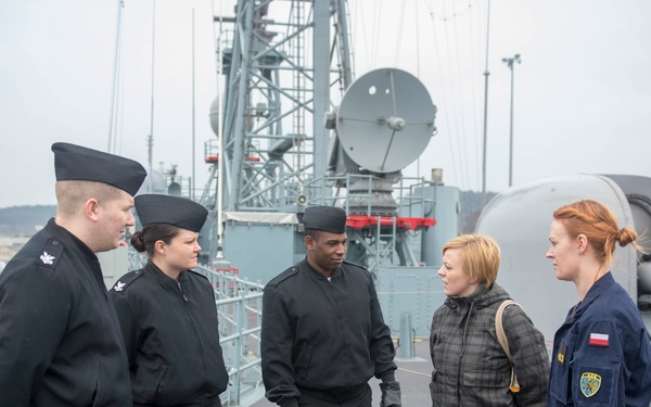 Naval Support Facility Redzikowo Hosts Polish Army