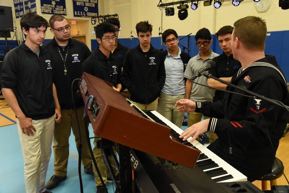 Musicians Hold Band Clinic with Students from Harrison High