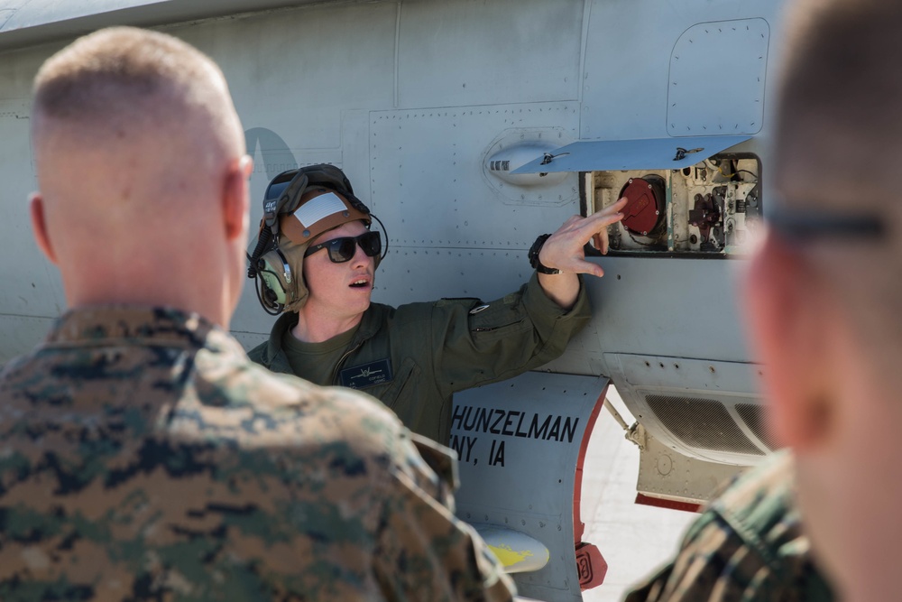 DVIDS - Images - Flight facts: Marines learn about aviation [Image 13 ...