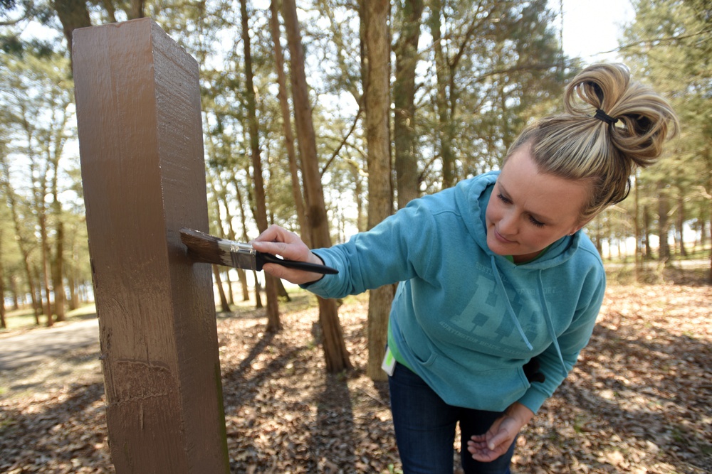 Volunteers spruce up Seven Points Campground for Earth Day