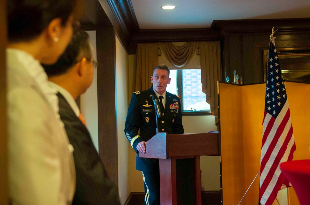 JBLM Senior leaders meet with Consulate General of Japan in Seattle