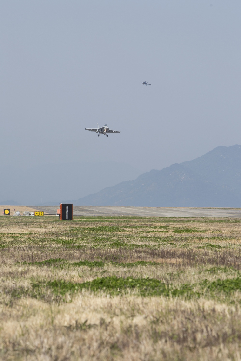 CVW-5 fixed-wing squadrons relocate to MCAS Iwakuni