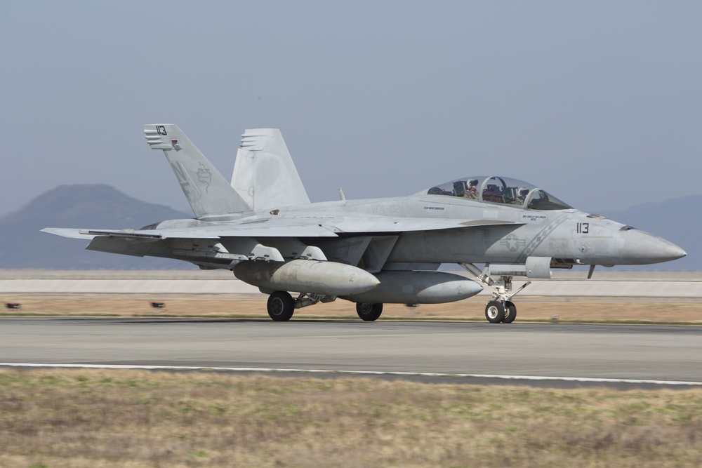 CVW-5 fixed-wing squadrons relocate to MCAS Iwakuni