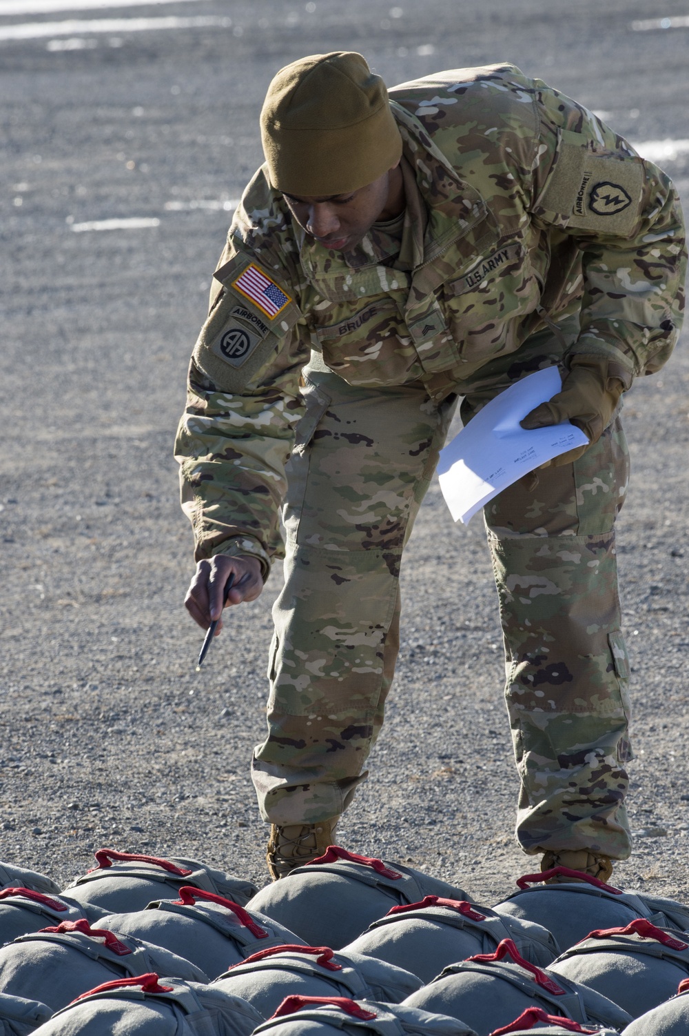 4/25 Spartans conduct airborne training
