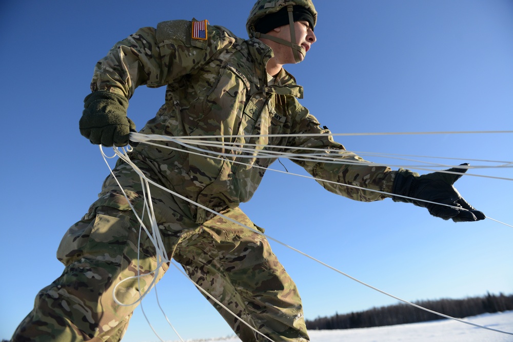 Army Paratroopers Train in Cold Weather