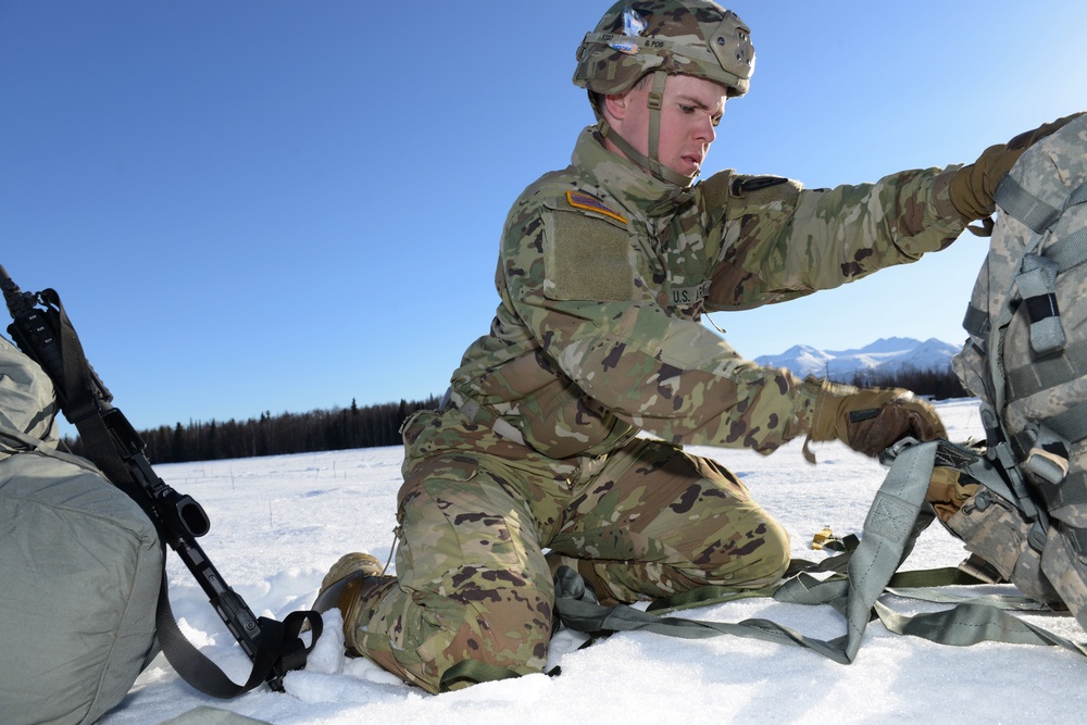 Army Paratroopers Train in Cold Weather