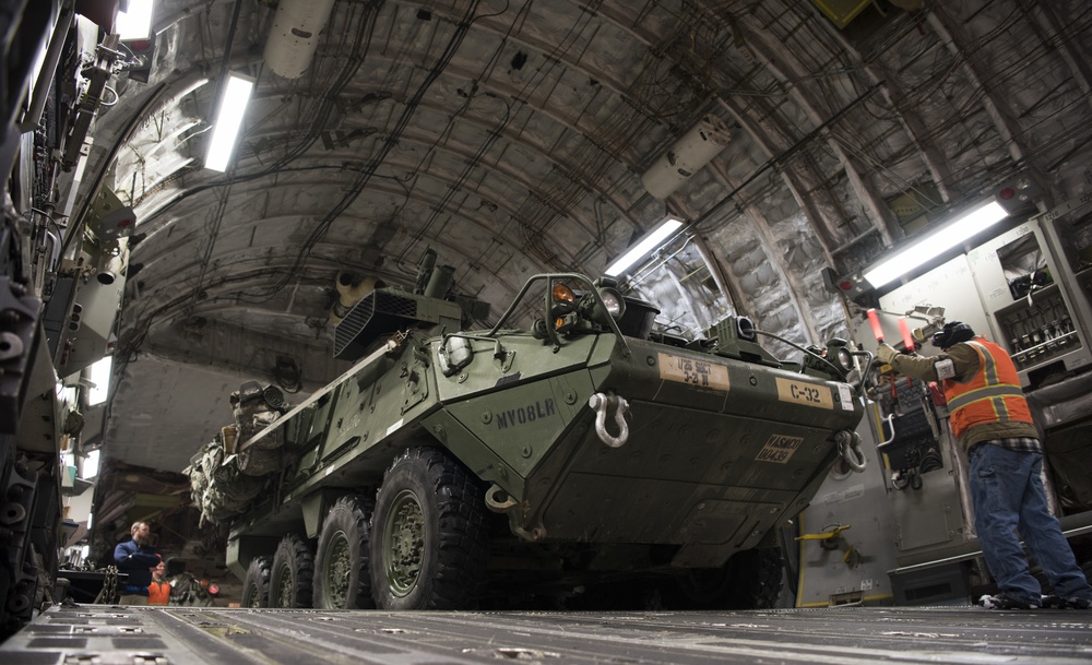 Airmen, Soldiers conquer subzero temps during Arctic Pegasus