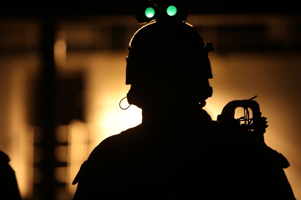 U.S. Marines with 3rd Reconnaissance Battalion conduct simulated maritime operations with British Royal Marines, U.S. Sailors in Guam