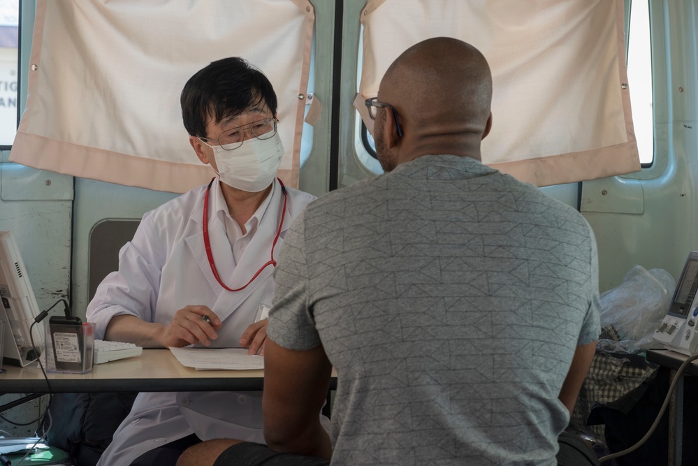 Members of Team Yokota donate blood to JRCS