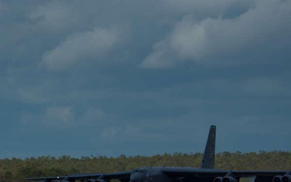 U.S. and Australian air forces train, increase interoperability at RAAF Darwin