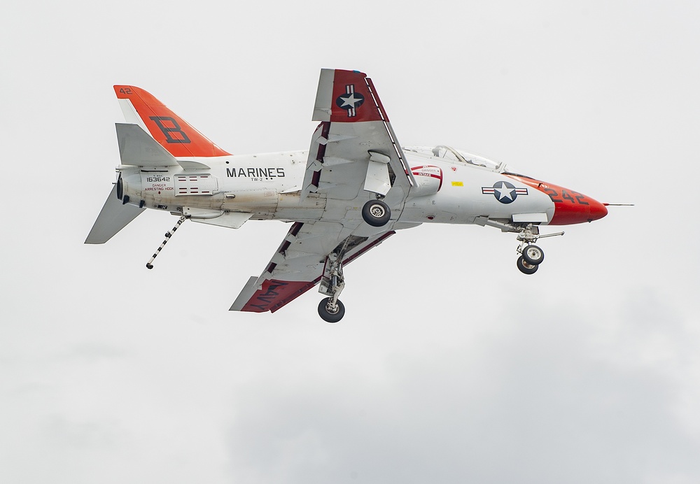GHWB T-45 Carrier Qualifications