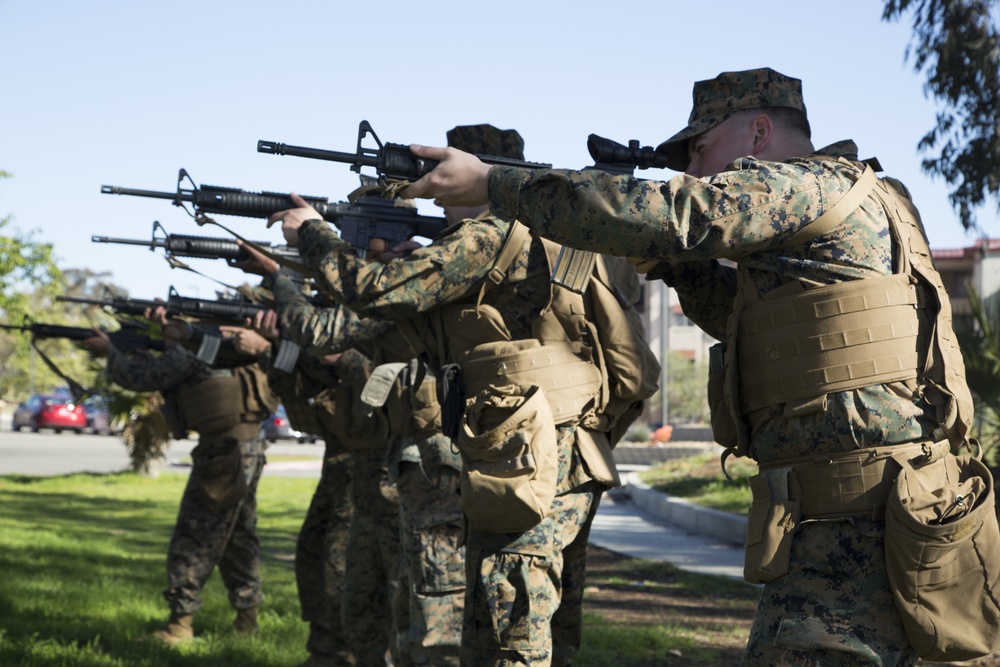 SES Bn Marines conduct marksmanship training