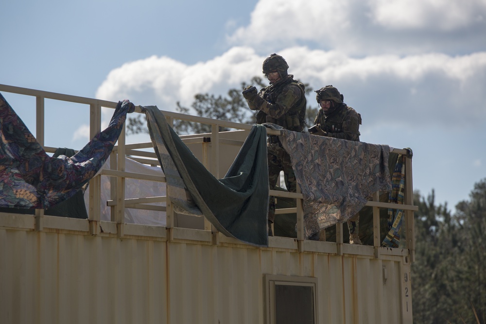 Dutch Marines clear MOUT with 2nd LE working dogs