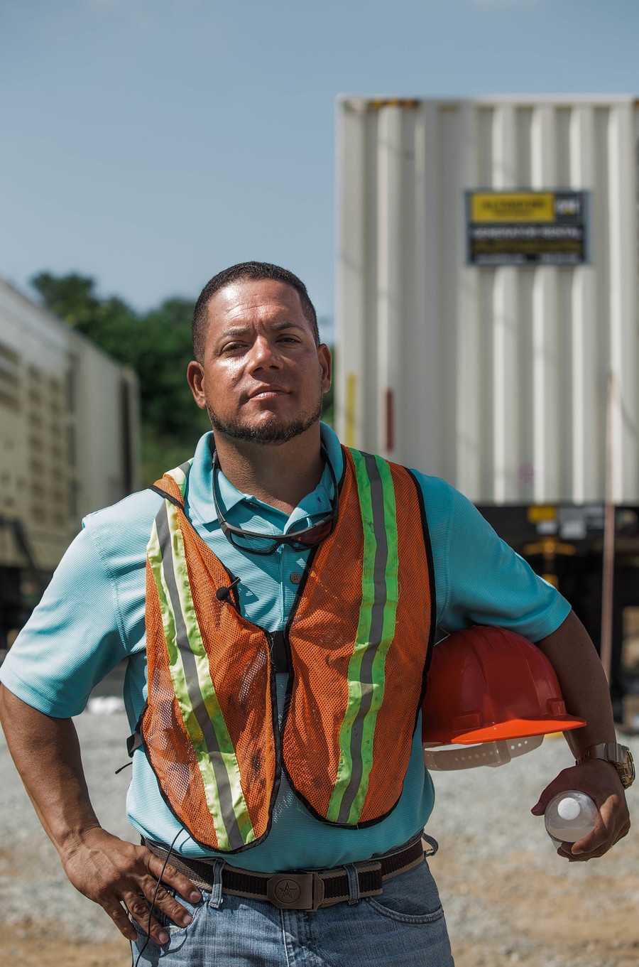 Mayor of Culebra Helps Restore Power to the Island