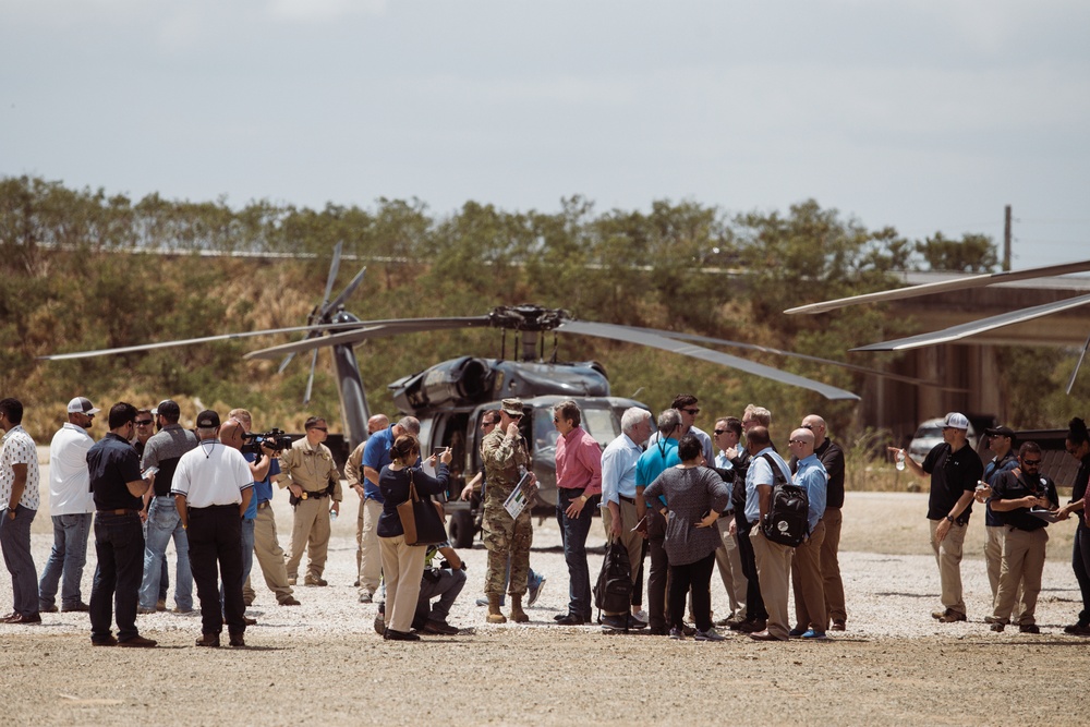 FEMA and Members of the U.S. Federal Administration Visit a Powerline Worksite in Salinas