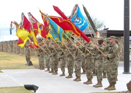 1st AD welcomes home MG White, Soldiers Headquarters, DIVARTY, HHBN spent six months in Iraq