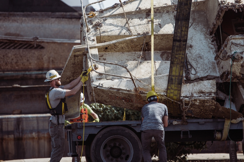 Removal of Damaged Vessels in Puerto Rico