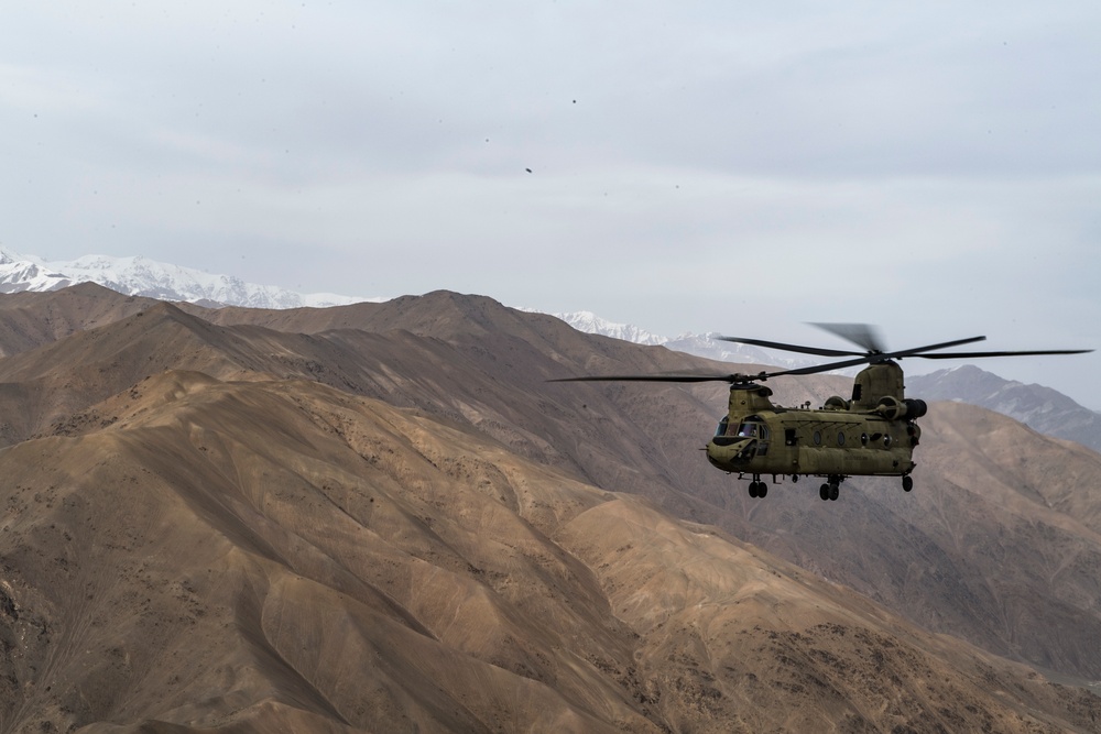 83rd ERQS Guardian Angels conduct training flight with Task Force Brawler