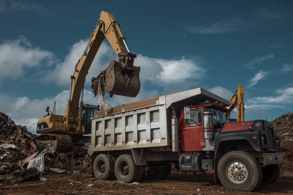 Debris Pickup in Naranjito