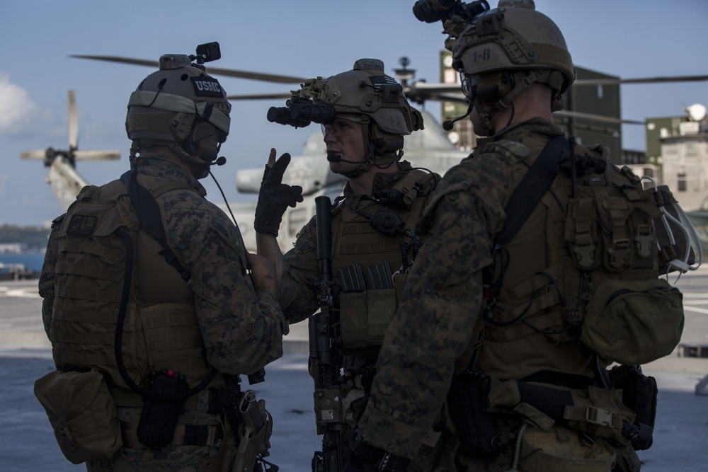 31st MEU Recon Marines conduct VBSS