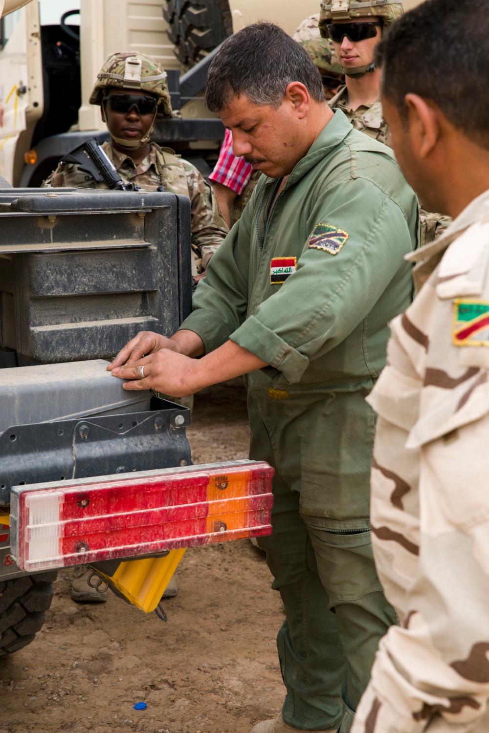 Iraqi Army 38th BDE Vehicle Transfer