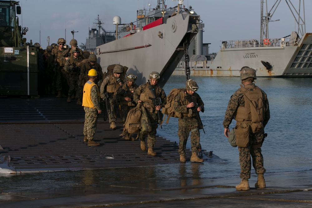 31st MEU Marines conduct HADR training